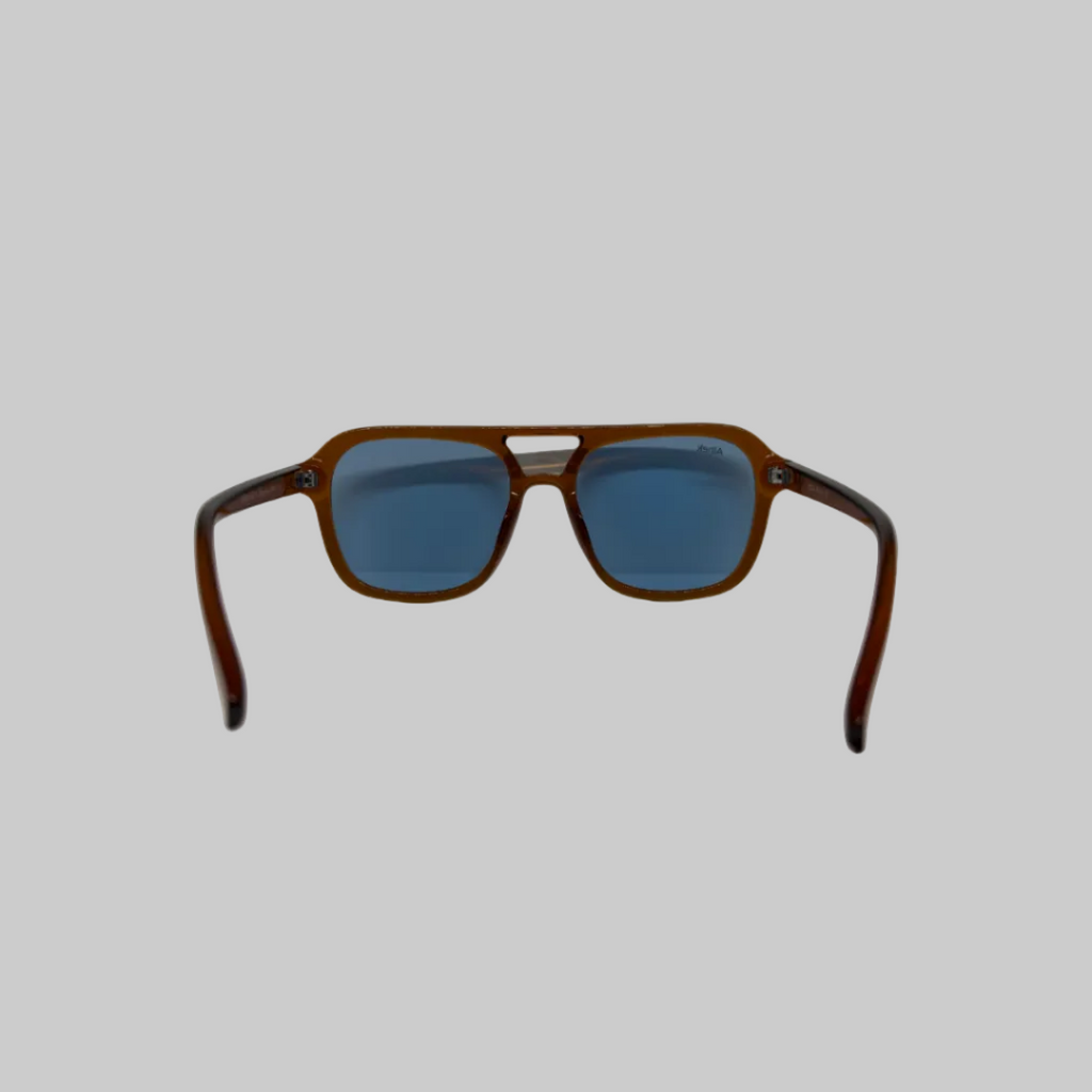 Thunder Pilot Sapphire